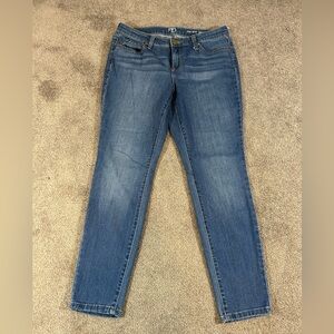 New Direction skinny jeans size 6 petite
